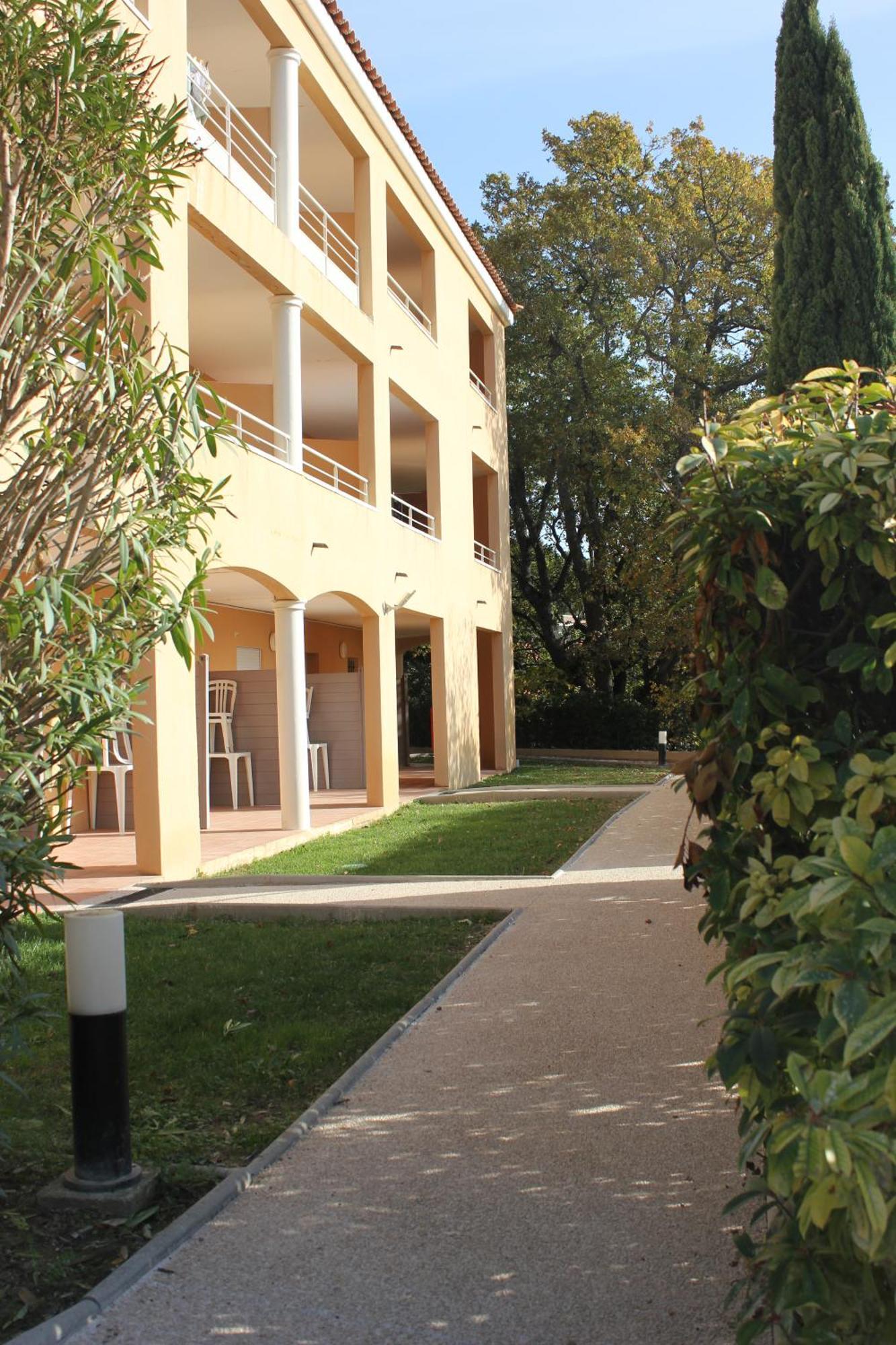 The Originals City, Hotel Cote Sud, Marseille Est Allauch Exteriér fotografie